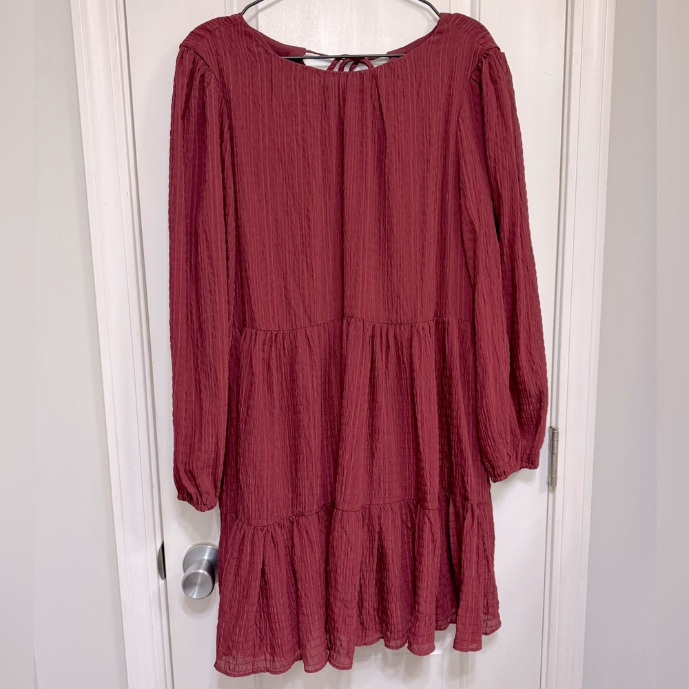 NWT maroon tiered mini Express dress